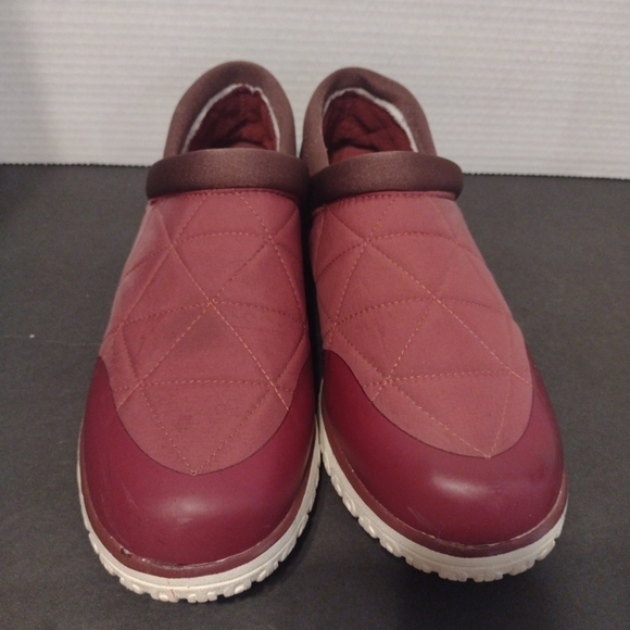 LL Bean Mens Shoes PrimaLoft Ultralight Waterproof Slip On Red Size 9 M - Picture 4 of 8